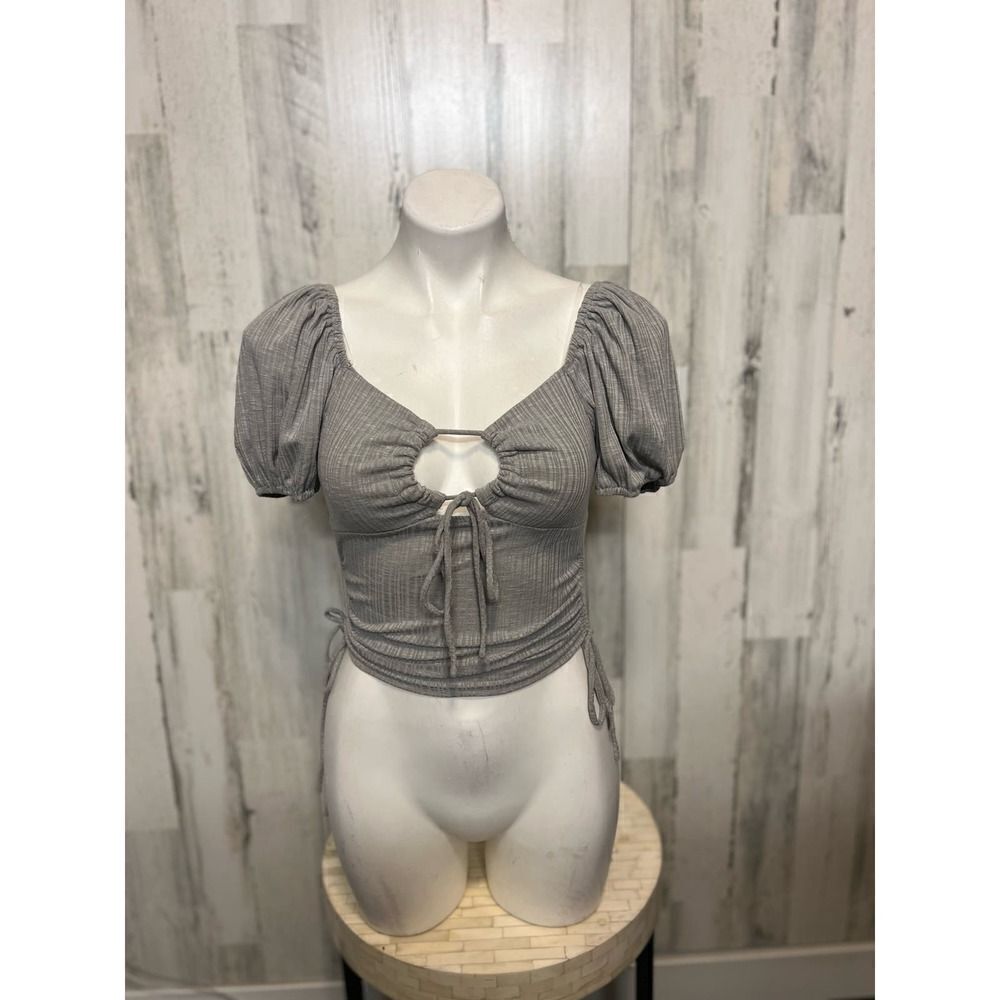 Women’s Gray Puff Sleeve Tie-Front Top